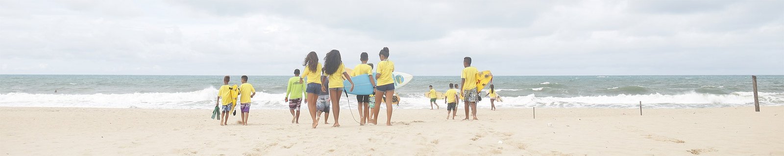 IPOM - Crianças na Praia